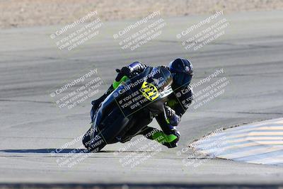 media/Jan-08-2022-SoCal Trackdays (Sat) [[1ec2777125]]/Turn 10 (2pm)/